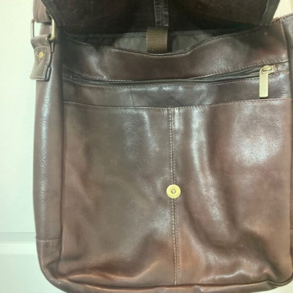 SALE - Men's or Women's Brown Crossbody Leather Messenger Bag - Picture 3 of 8